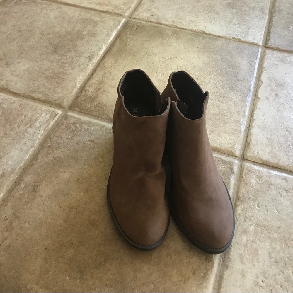 New Rue21 Brown Ankle Boots Size 10 (XL)